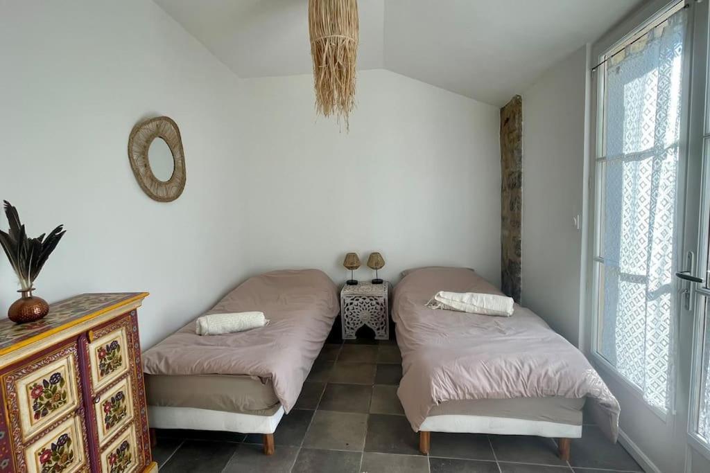 L'Autre Paradis Poligny  Extérieur photo